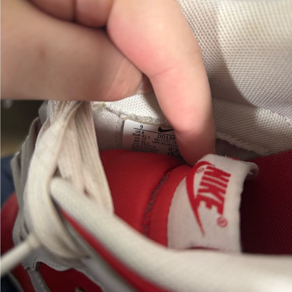 🔥Nike red and white dunk low - Picture 5 of 11